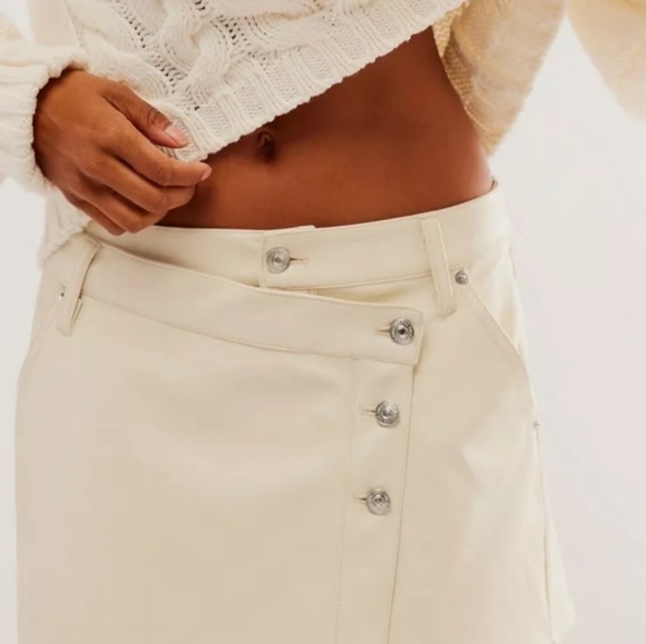 We The Free " Wynne" Vegan Leather Skirt-lvory-Size 31 - Picture 8 of 9